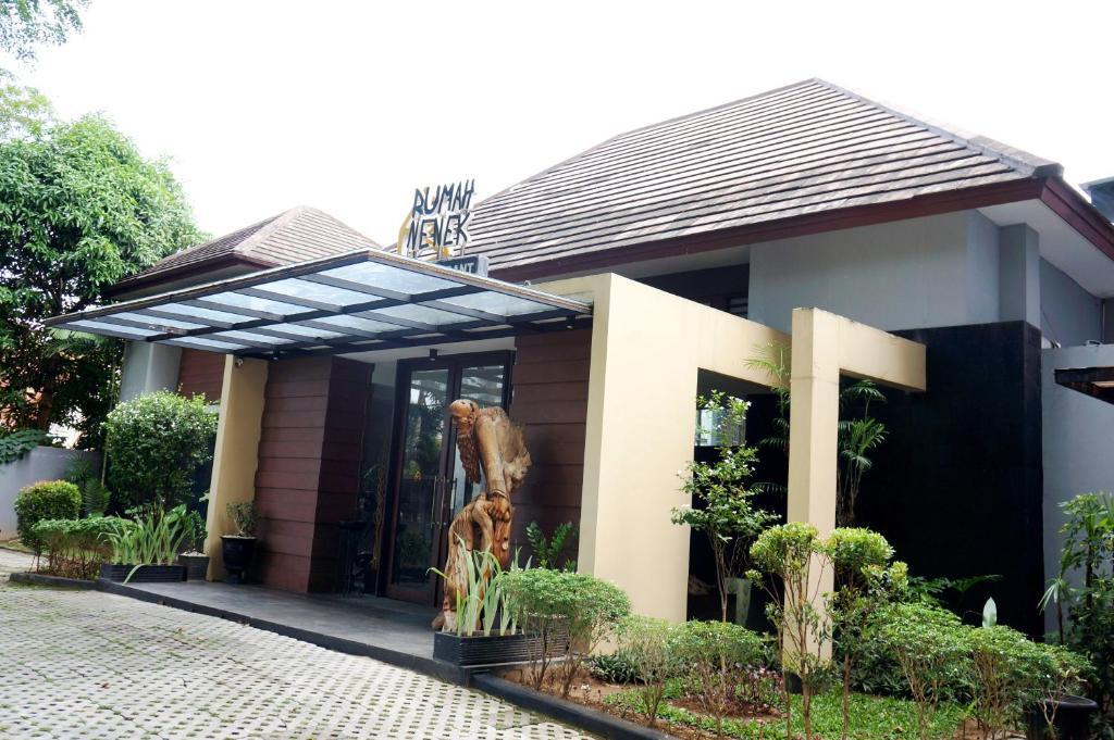 Rumah Nenek Hotel And Restaurant パダン 部屋 写真